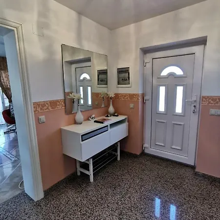 Marija Villa Porec